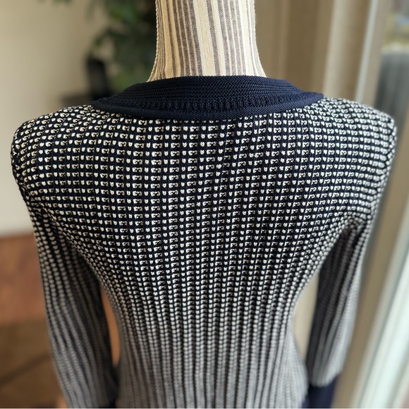 ST. John Jacket - Picture 7 of 12